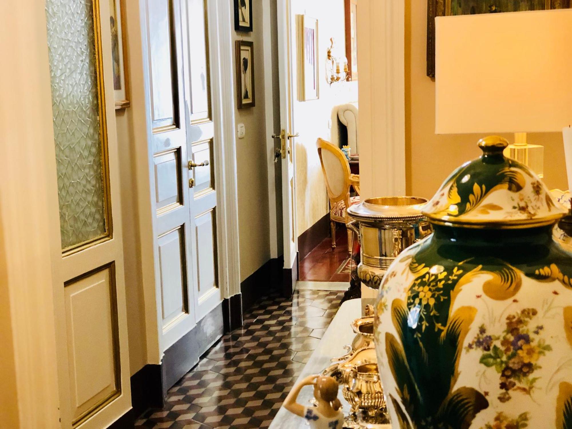 カターニア Dimora Umberto Bed & Breakfast エクステリア 写真