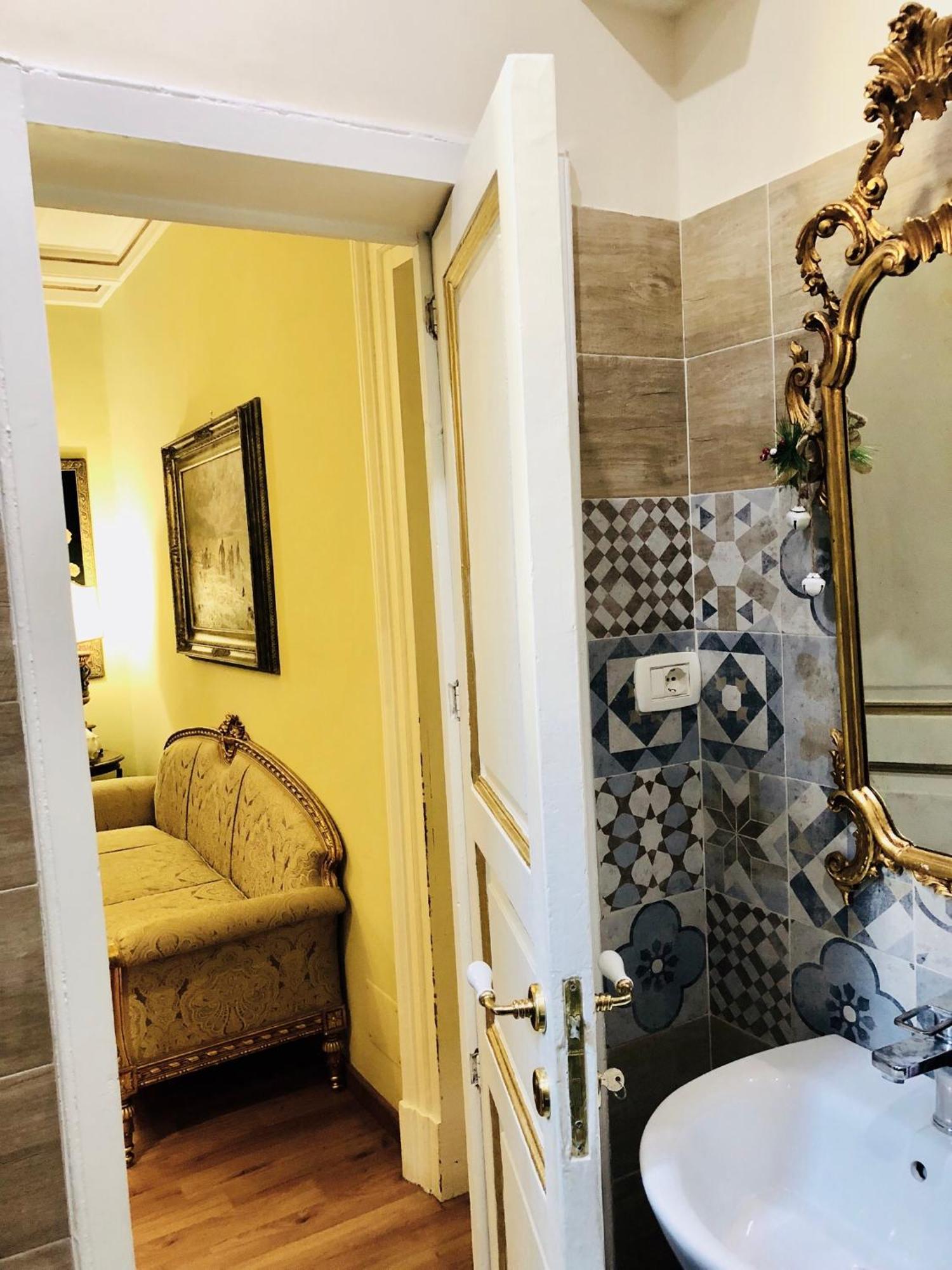 カターニア Dimora Umberto Bed & Breakfast エクステリア 写真